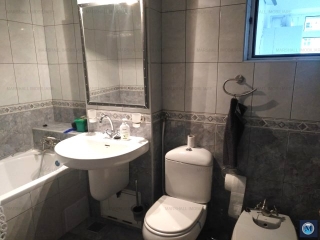 Apartament 3 camere de inchiriat, zona Republicii