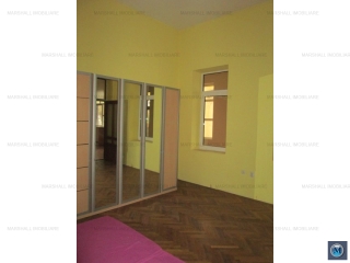 Casa cu 4 camere de vanzare, zona Rudului, 250 mp