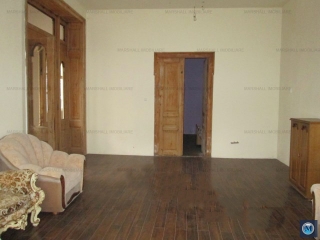 Casa cu 4 camere de vanzare, zona Rudului, 250 mp