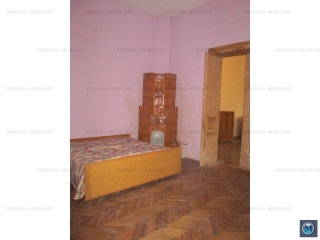 Casa cu 4 camere de vanzare, zona Rudului, 250 mp