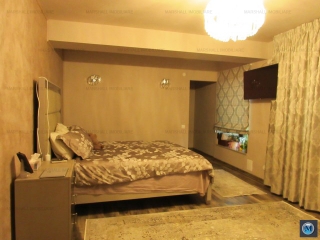 Vila cu 8 camere de vanzare, zona Albert, 654.65 mp