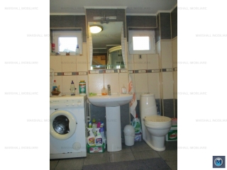 Vila cu 7 camere de vanzare, zona Central, 366 mp