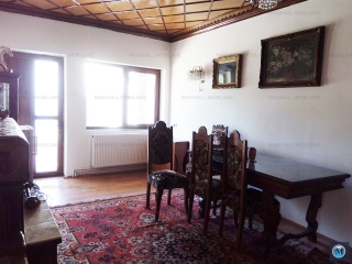 Vila cu 11 camere de vanzare, zona Transilvaniei, 282.94 mp